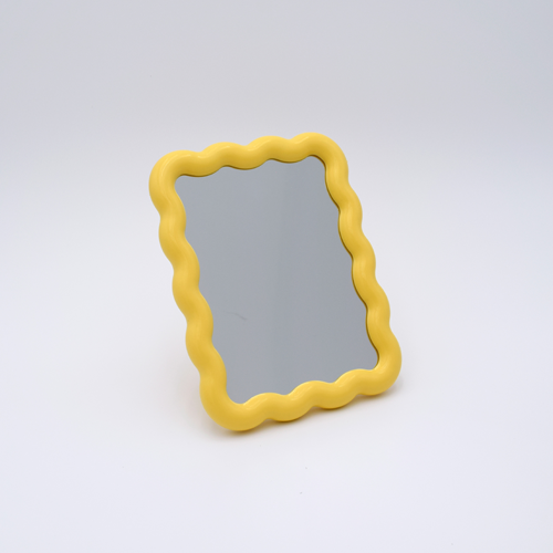 Wavy Mirror